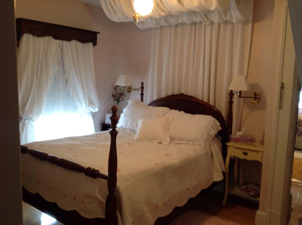 Maple Tourist Home B&B Grand Falls Exterior foto
